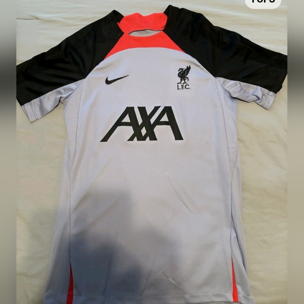 Nike Liverpool training top.
